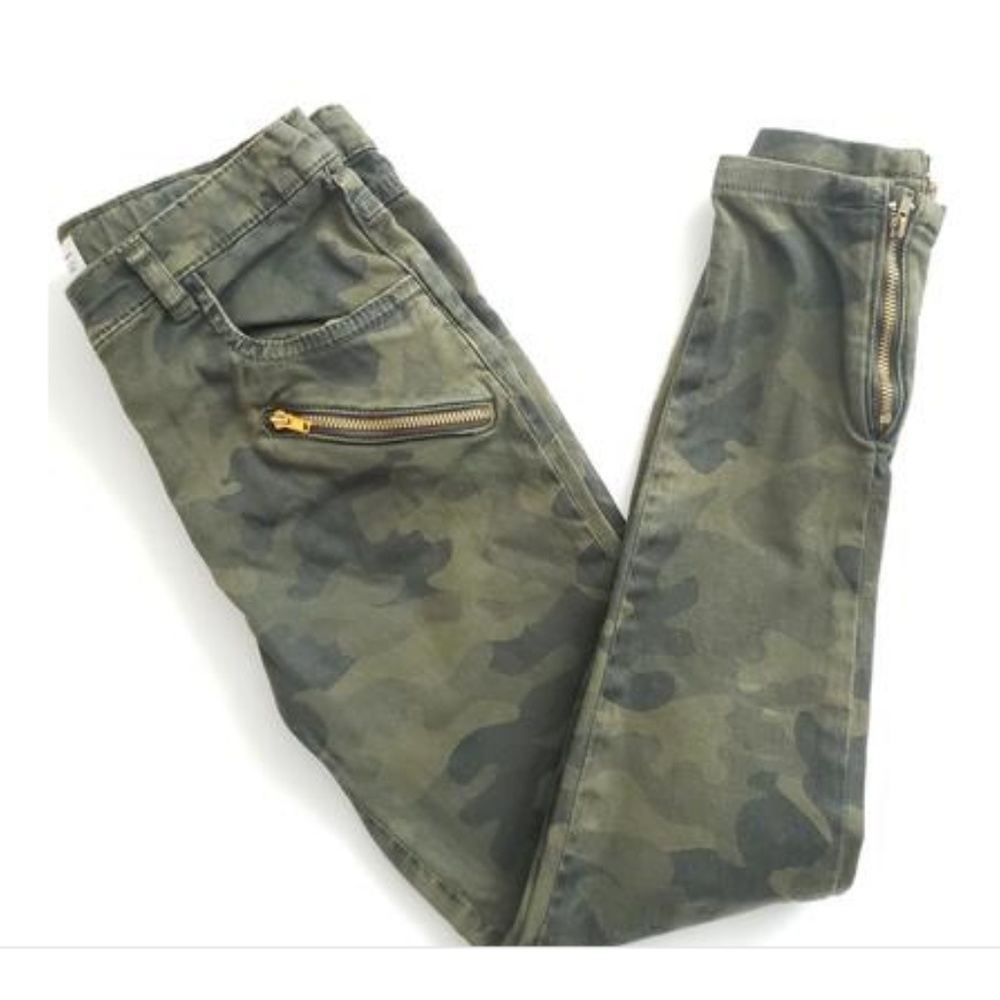 Girls Camo Pants